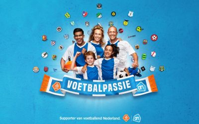 Uitreiking cheque Voetbalpassie-actie Albert Heijn