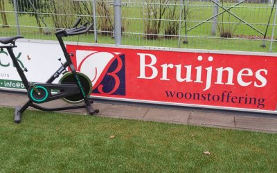 Bruijnes Woonstoffering schenkt spinningfiets