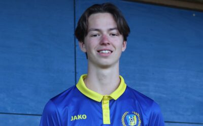 Jesse van Eijck tekent eerste contract
