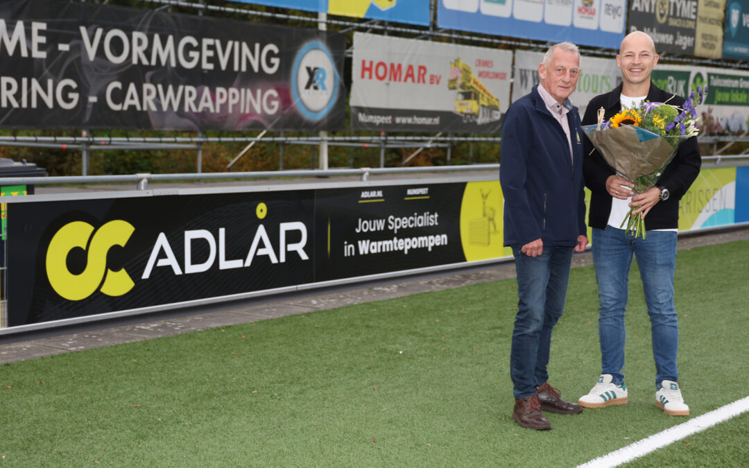 Adlår tekent sponsorcontract met vv Nunspeet