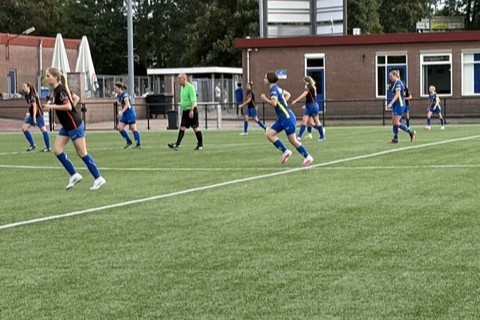 WHC Vr1 – vv Nunspeet Vr1 0-6 [0-2]